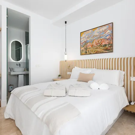 Laura Quietude, Heated Pool, Jacuzzi , Sea And Mountain Views